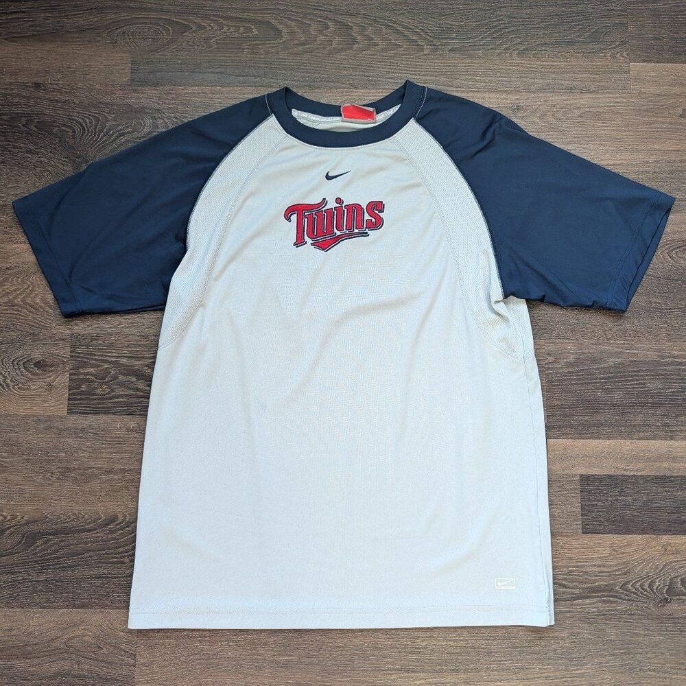 Vintage Nike MLB Minnesota Twins Baseball Apparel T-shirt Jersey Embroidered M